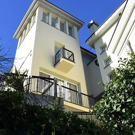 Nina Guest house 3*