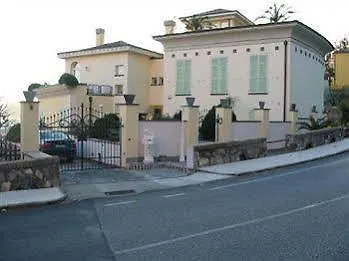 Konukevi Nina